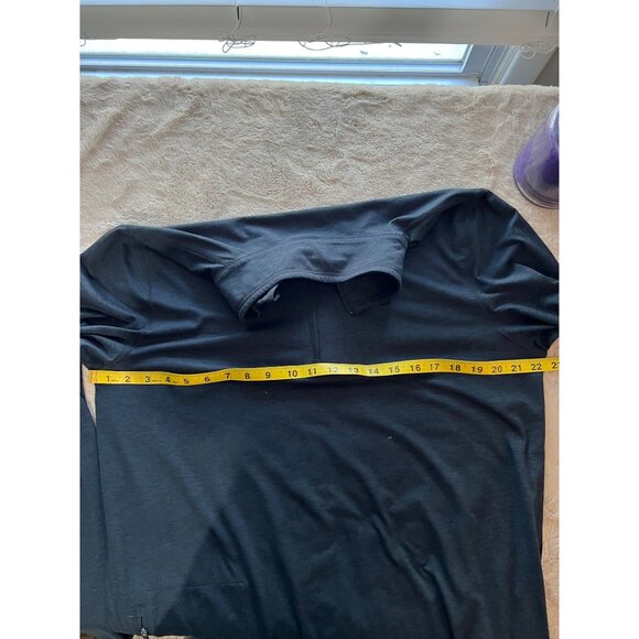 Vuori Mens Navy Long Sleeve 1/4 Zip Pullover With Pocket - Picture 7 of 8